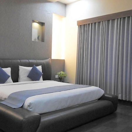 Hotel Sai Miracle Shirdi Ngoại thất bức ảnh
