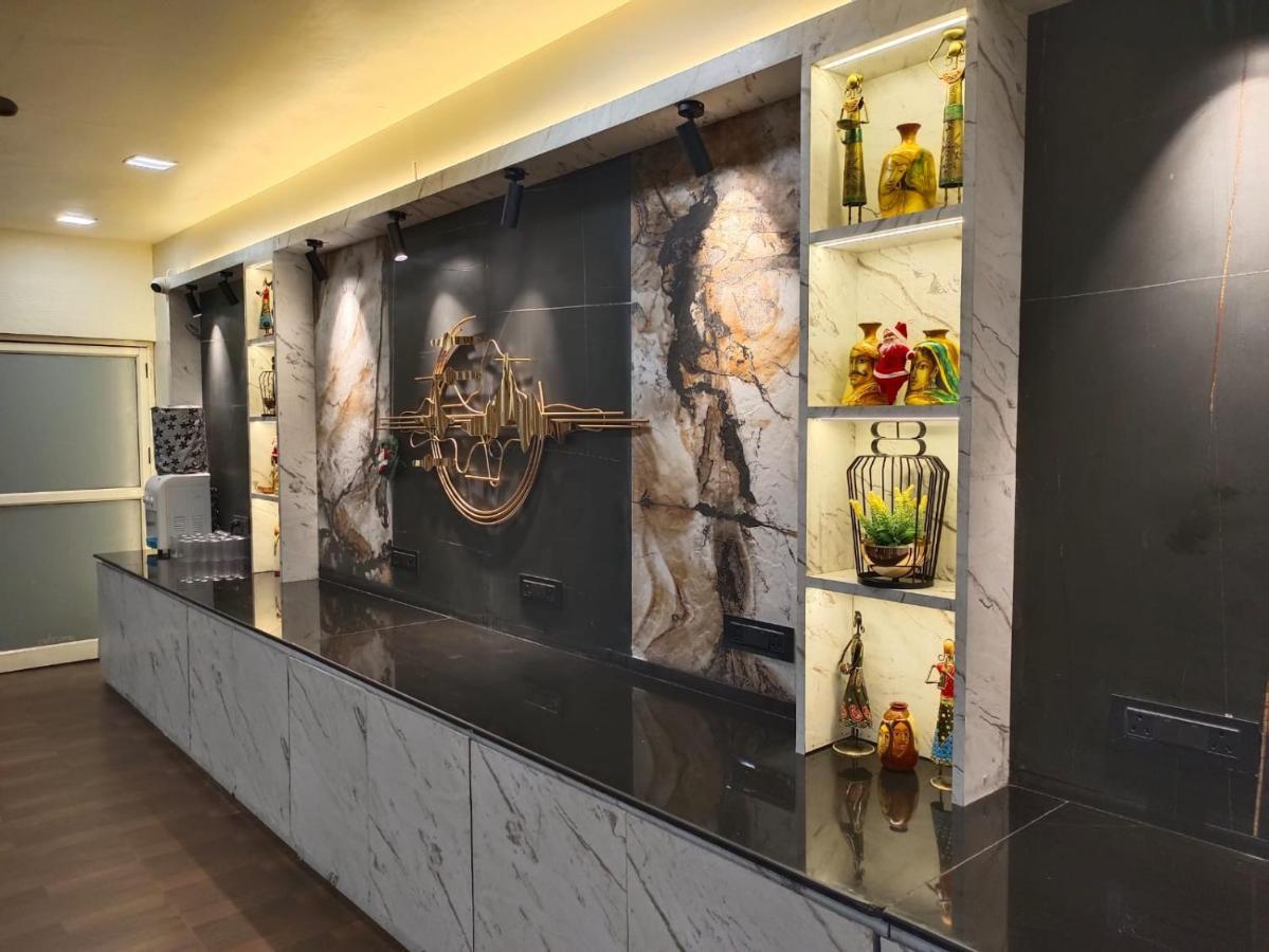 Hotel Sai Miracle Shirdi Ngoại thất bức ảnh