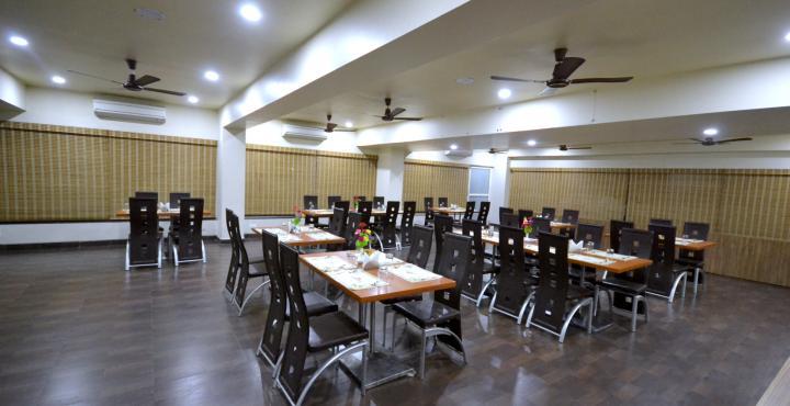 Hotel Sai Miracle Shirdi Ngoại thất bức ảnh