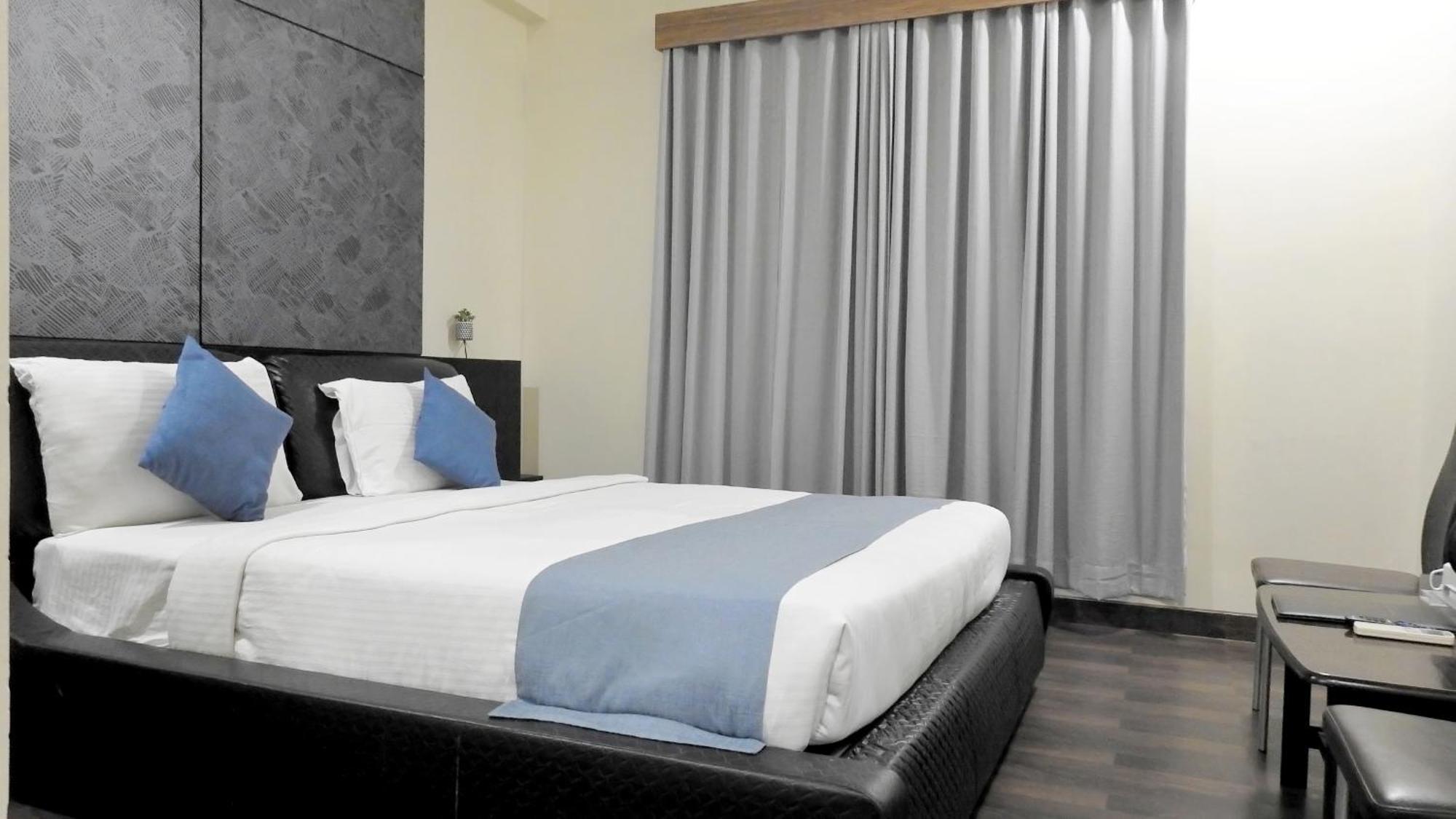 Hotel Sai Miracle Shirdi Ngoại thất bức ảnh