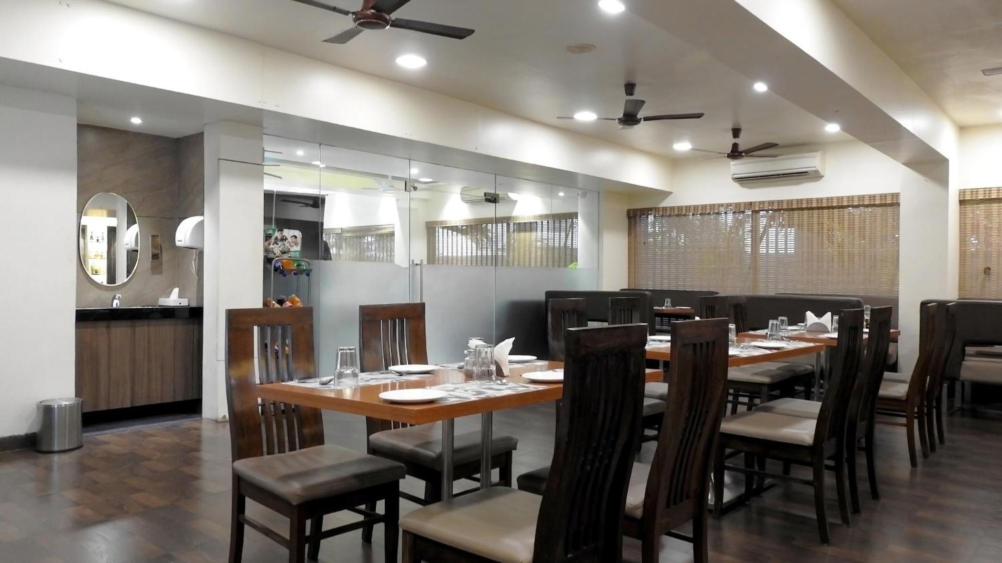 Hotel Sai Miracle Shirdi Ngoại thất bức ảnh