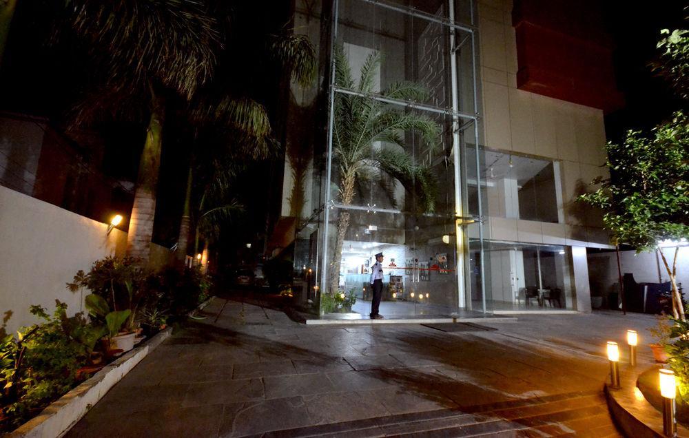 Hotel Sai Miracle Shirdi Ngoại thất bức ảnh