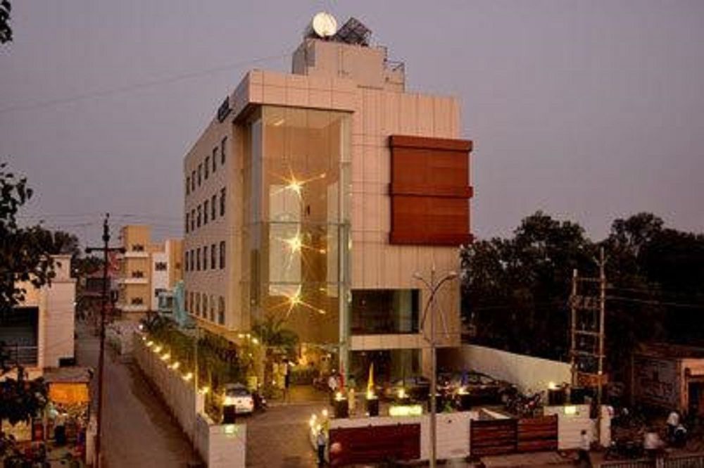 Hotel Sai Miracle Shirdi Ngoại thất bức ảnh