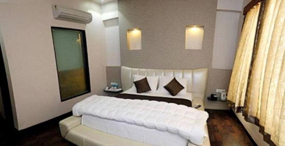 Hotel Sai Miracle Shirdi Ngoại thất bức ảnh