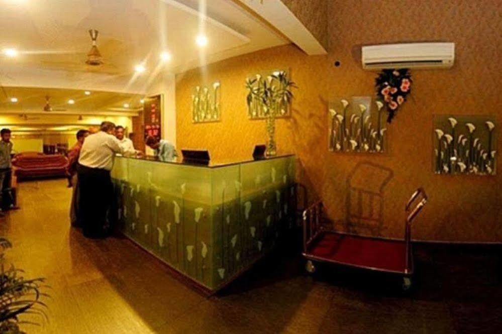 Hotel Sai Miracle Shirdi Ngoại thất bức ảnh